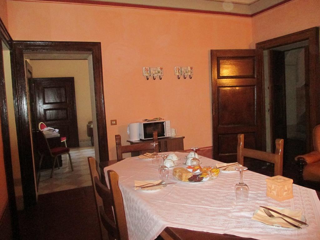 Villa Cantoni Gropello Cairoli الغرفة الصورة